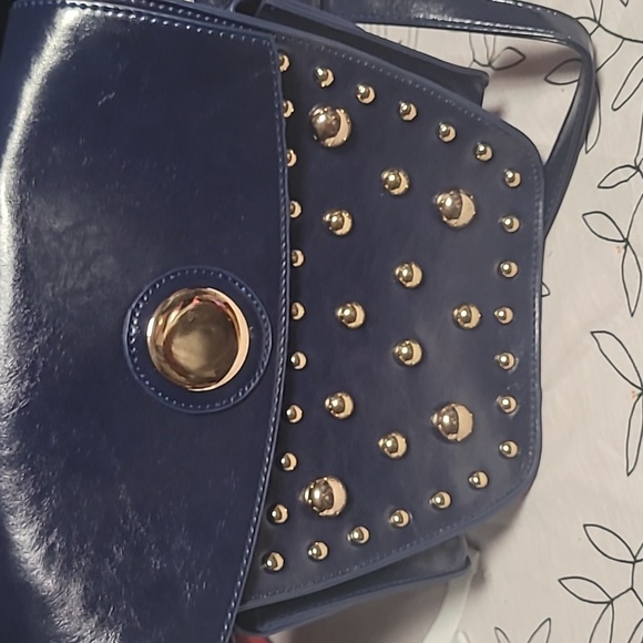 Pink Haley messenger blue studded crossody bag. NWOT - Picture 11 of 11